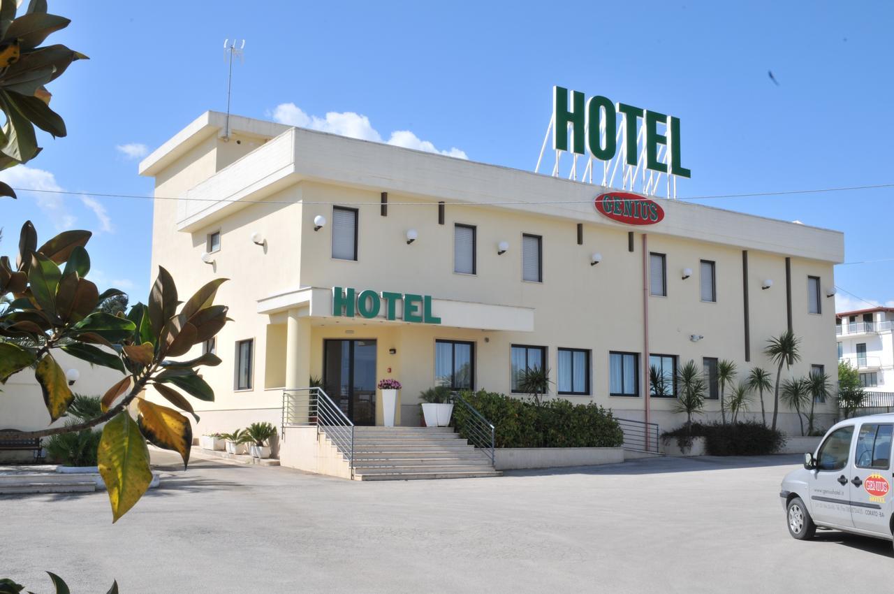 Hotel Genius コラート エクステリア 写真